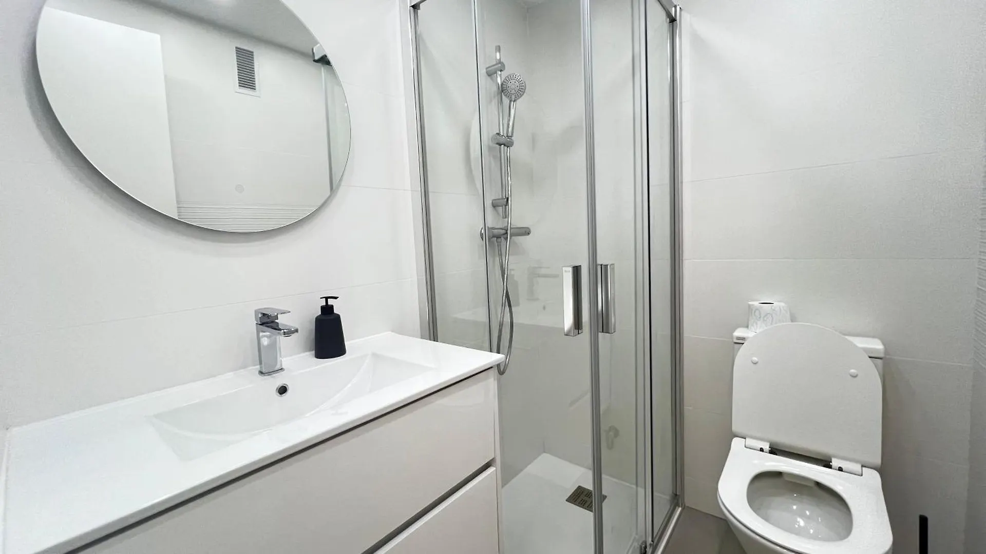 Apartamento Familiar Cerca Del Mar 普拉加德阿罗 西班牙