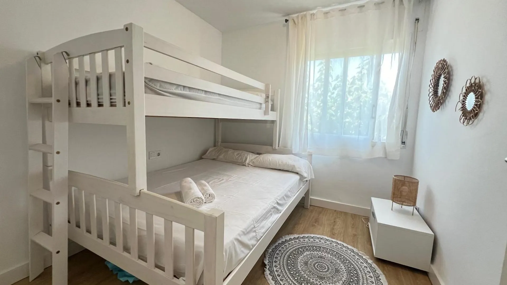 Apartamento Familiar Cerca Del Mar 普拉加德阿罗 西班牙