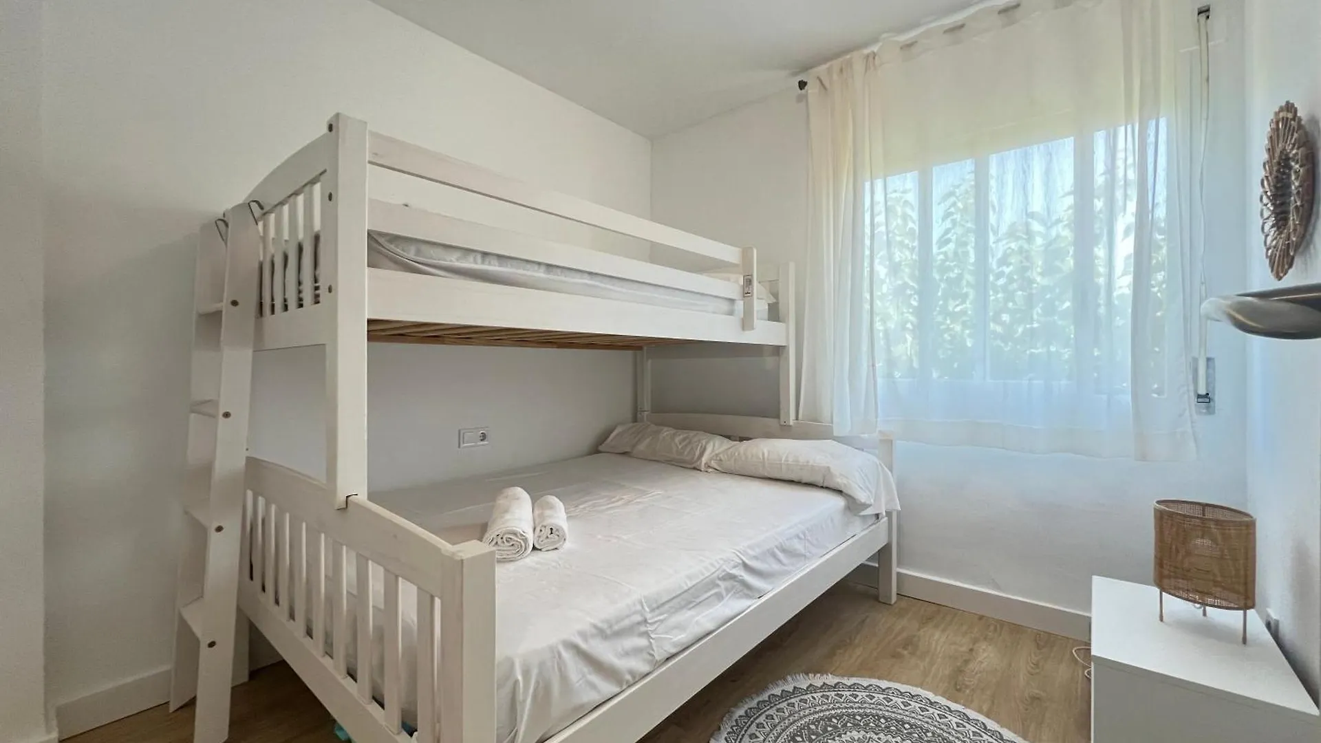 Apartamento Familiar Cerca Del Mar 普拉加德阿罗 0*,