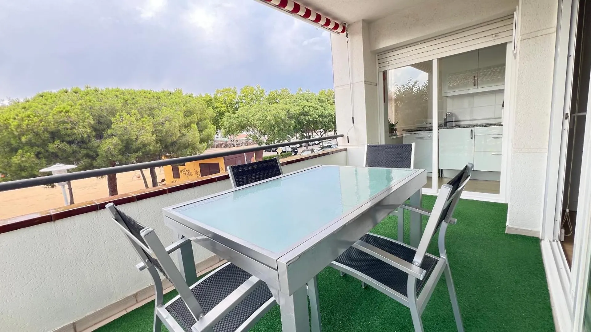 Apartamento Familiar Cerca Del Mar 普拉加德阿罗 0*,  西班牙